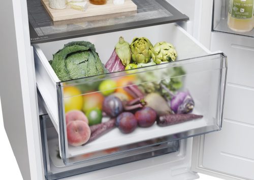 Candy CML5518EVWL egyajtós beépíthető hűtőszekrény E energia, 315 liter kapacitás 