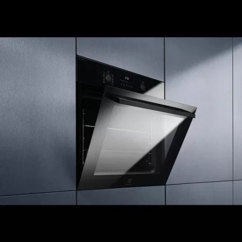 Electrolux EOD6P77WZ SteamBake beépíthető sütő gőzfunkcióval, WIFI, maghőmérő, pirolitikus tisztítás, LED kijelző