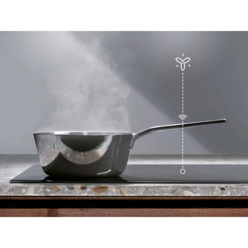 Electrolux EIS82453 SenseBoil beépíthető indukciós főzőlap, 80 cm, SenseCook Boil automata forralás program, Bridge funkció, csúszkás érintővezérlés