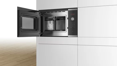 Bosch BFL553MS0 beépíthető mikrohullámú sütő inox/ fekete, 25 L, 900 W
